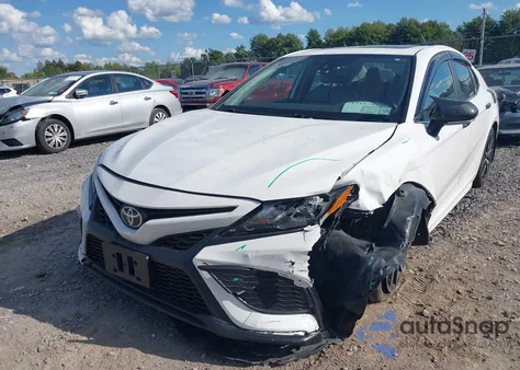2021 Toyota Camry Se Awd z USA, uszkodzony, nr VIN 4T1T11BK7MU024885